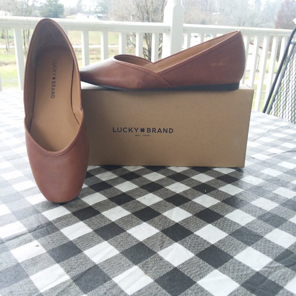 Womens Lucky Brand Leather slip on flat  in Spiced Tan 6 - Picture 2 of 6